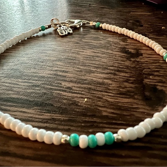 Beautiful Hand Made Anklet 9 3/4” w/cute baby elephant char - Picture 4 of 4